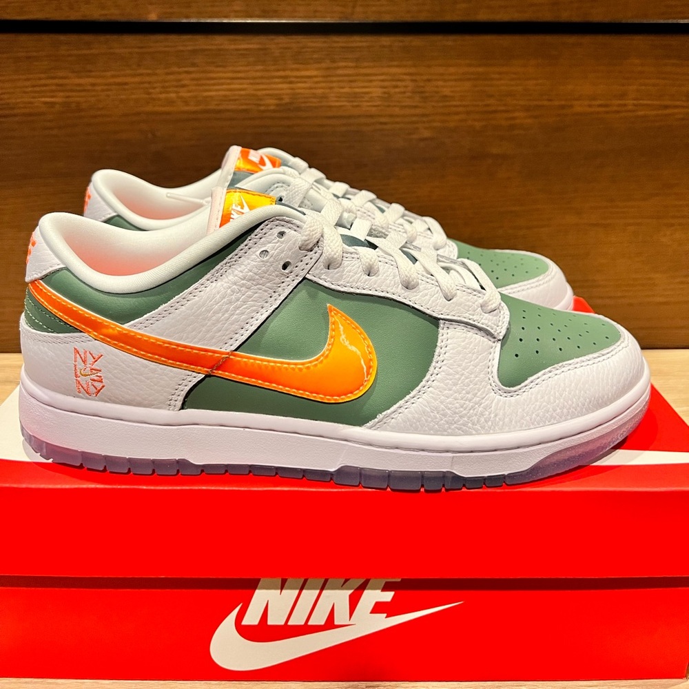 Nike NY vs NY dunk low size 9 new in box